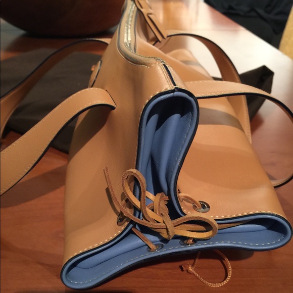 Tods lady’s purse - Picture 2 of 5